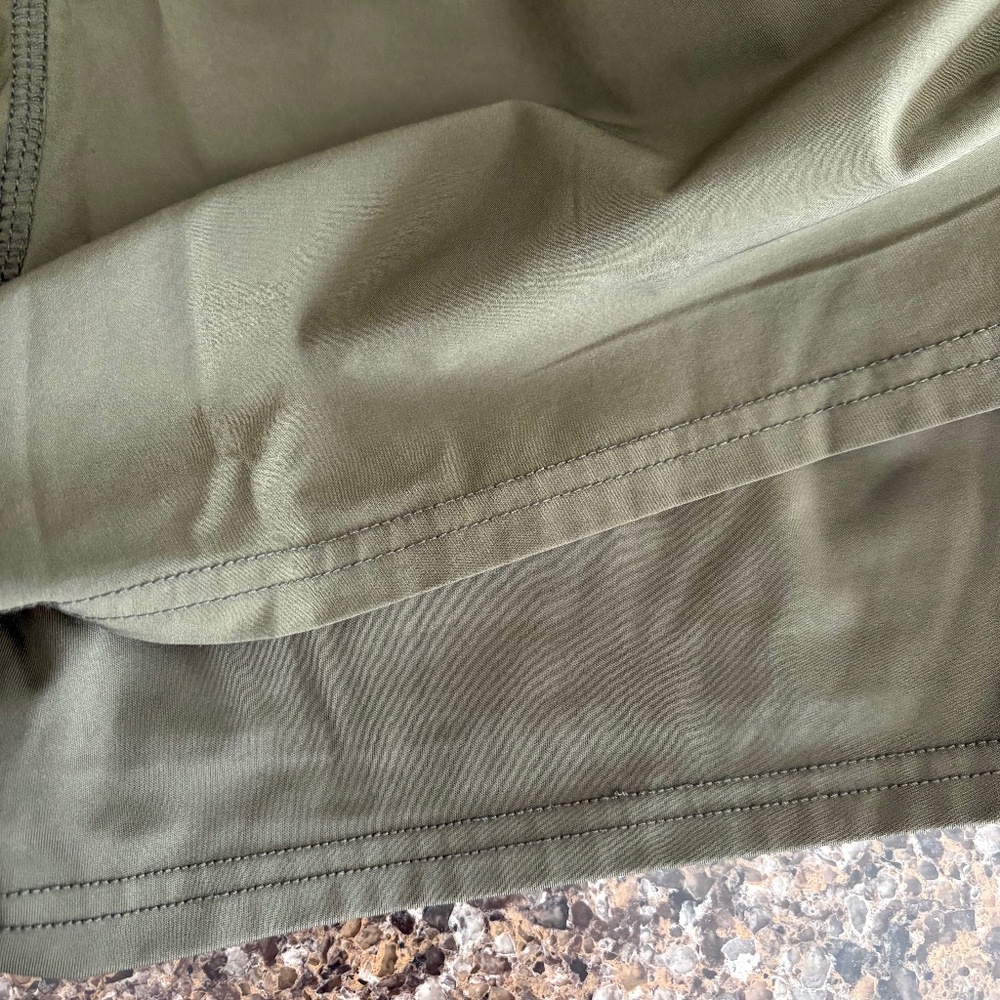 EUC Versona Shorts - Picture 3 of 5